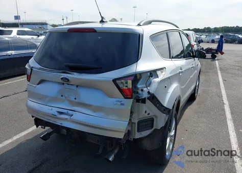 2018 Ford Escape Se из США, поврежденный, VIN 1FMCU9GD0JUD42021